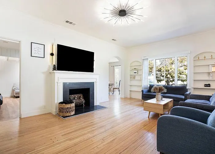 The Roundabout Residence!